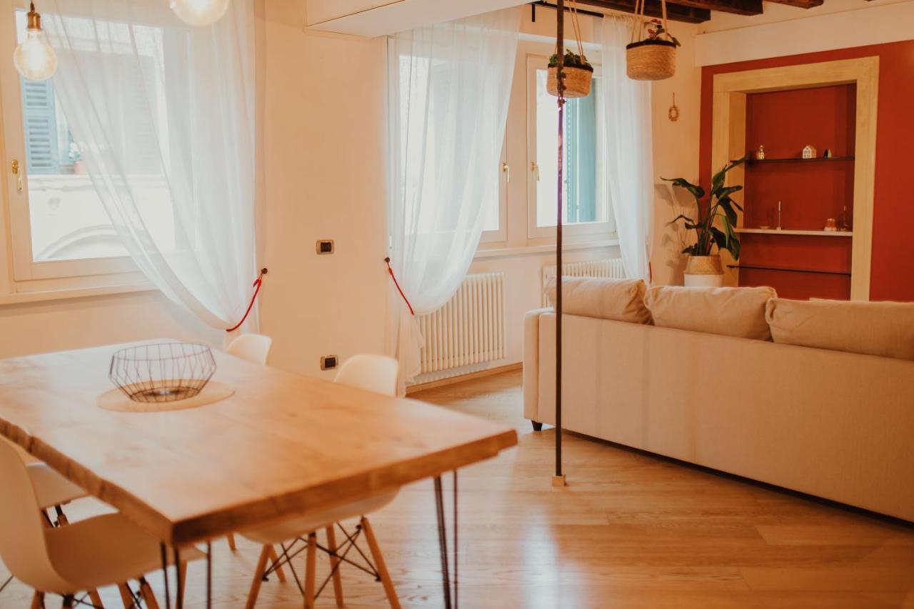 Casa Sgarzarie Exclusive Apartment Верона Экстерьер фото