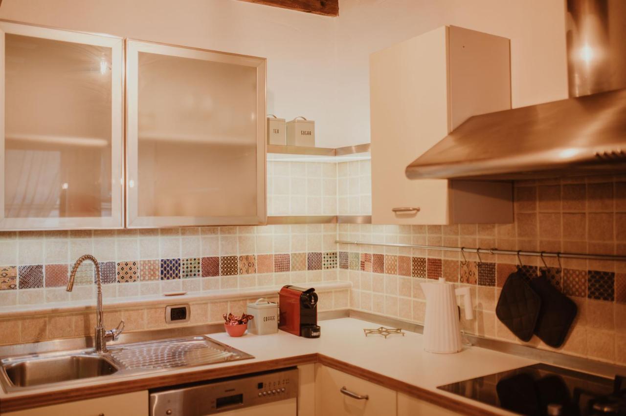 Casa Sgarzarie Exclusive Apartment Верона Экстерьер фото